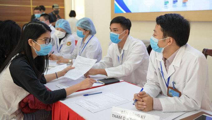 Tư vấn đăng ký thử nghiệm lâm sàng Nanocovax tại Học viện Quân y