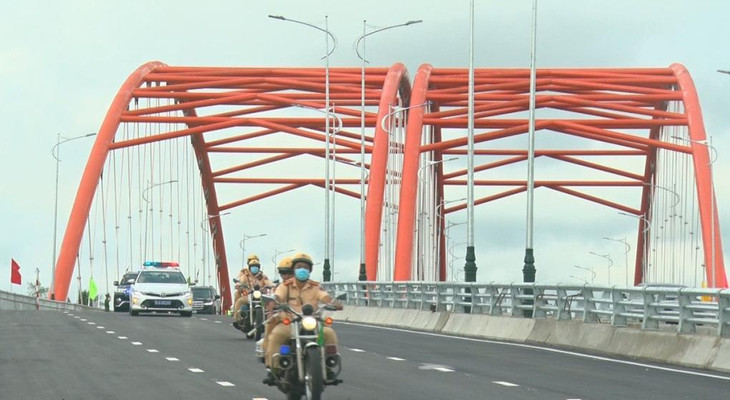 Cầu Cái Cam 2 trên tuyến đường Võ Văn Kiệt qua TP. Vĩnh Long