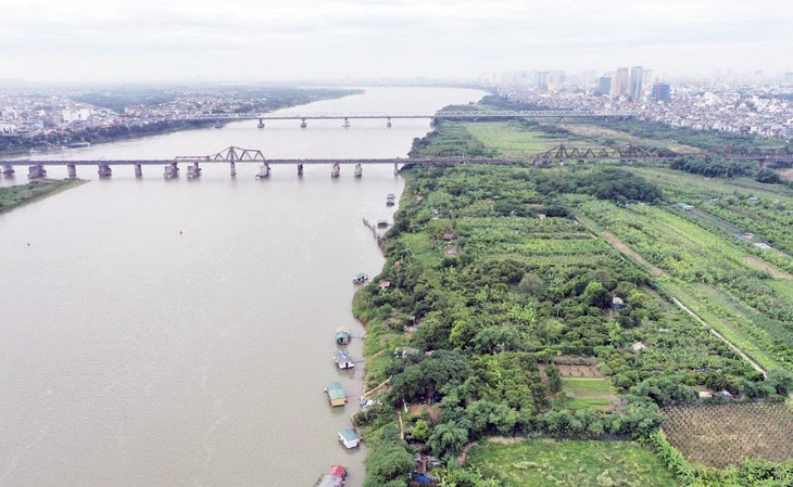 Khu vực bãi bồi ven sông Hồng trên địa bàn quận Hoàn Kiếm có tổng diện tích dao động trong khoảng 15 - 18 ha