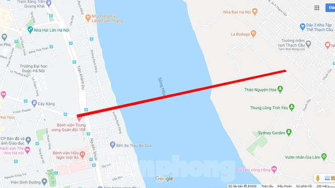 Cầu có điểm đầu tại ngã 5 phố Trần Hưng Đạo giao với phố Lê Thánh Tông - Trần Thánh Tông, Hàn Thuyên, Tăng Bạt Hổ, vượt qua sông Hồng kết nối với đường Cổ Linh, tuyến đường quy hoạch dọc phía Tây sân bay Gia Lâm đến điểm cuối giao với đường Nguyễn Văn Linh. Ảnh: Google Map.