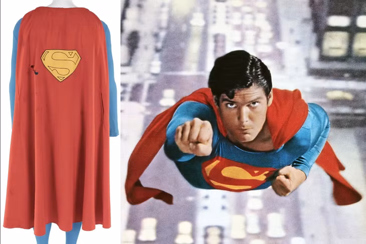 Một điểm nổi bật khác của phiên đấu giá là chiếc áo choàng Superman Cape, bán thành công ở mức giá 110.000 USD (khoảng 2,5 tỷ đồng). Chiếc áo choàng này được diễn viên Christopher Reeve mặc trong bộ phim Superman đầu tiên, Superman II và có thể là Superman III, nó được sử dụng trong những cảnh bay lượn của siêu anh hùng này. Ảnh: Newatlas.