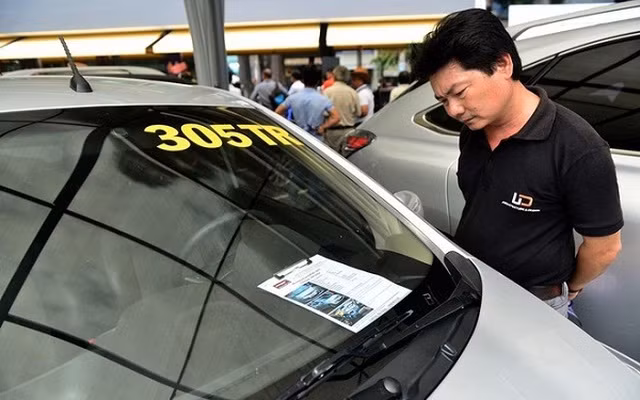 Ô tô giá rẻ cũng được rao bán ồ ạt