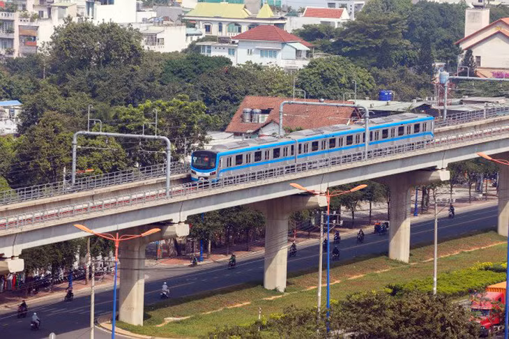 Tàu điện tuyến Bến Thành - Suối Tiên chạy thử ngày 21/12