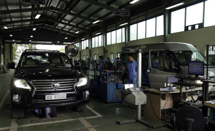 Xe đăng kiểm tại Nam Từ Liêm (Hà Nội). Xe đăng kiểm tại Nam Từ Liêm (Hà Nội).