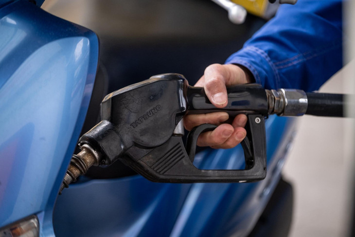 Giá xăng trong nước đã có lần giảm thứ 4 liên tiếp.