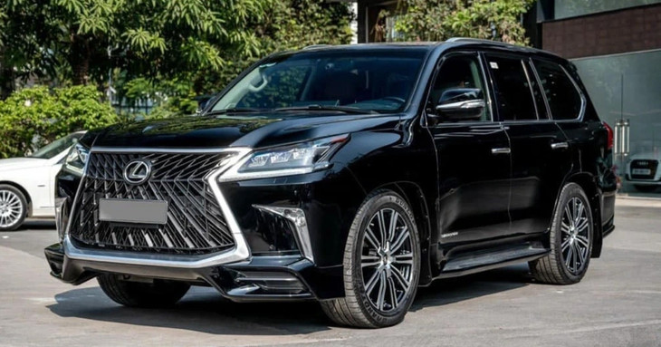 Bắt cựu Thiếu tá công an ở Trà Vinh từ vụ dùng giấy tờ giả đăng ký xe Lexus. Ảnh minh họa