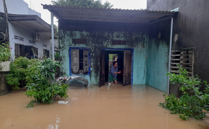 Nhà dân ở Bình Định ngập trong lũ năm 2021