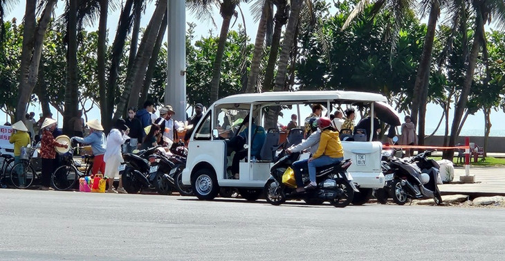 Tình trạng tranh giành khánh vẫn diễn ra