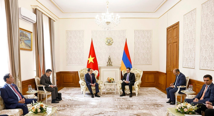Chủ tịch Quốc hội Trần Thanh Mẫn gặp riêng Chủ tịch Quốc hội Armenia Alen Simonyan. Ảnh: TTXVN