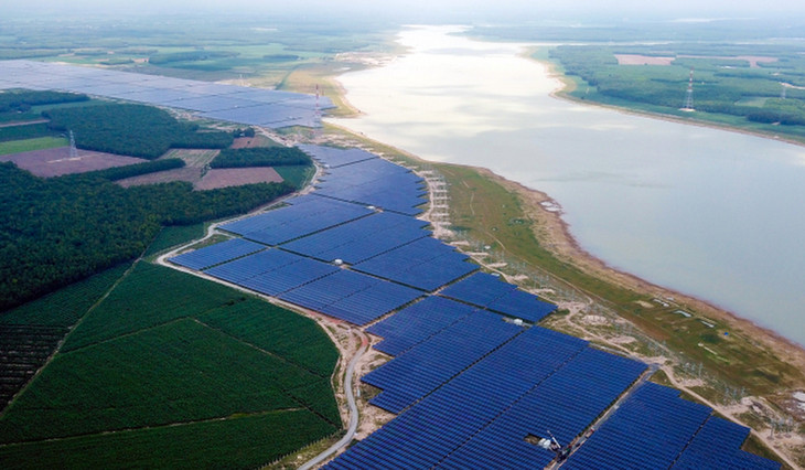 Dự án điện mặt trời Dầu Tiếng (Tây Ninh) nằm cạnh hồ Dầu Tiếng