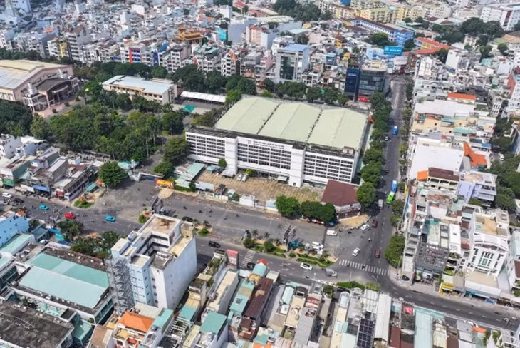 Trung tâm triển lãm Tân Bình