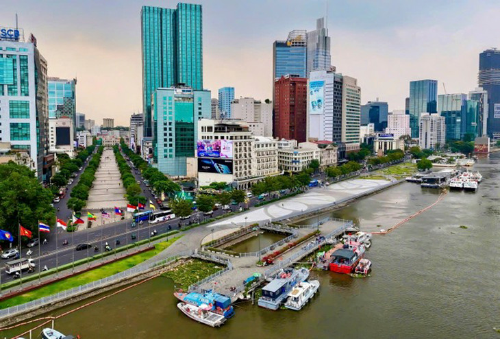 Một phần công viên bến Bạch Đằng được cải tạo mặt bằng để đặt trận địa pháo