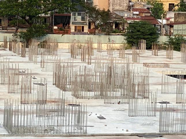 Dự án nhà ở xã hội Lý Thường Kiệt Phú Thọ DMC ở địa chỉ 324 đường Lý Thường Kiệt, Phường 14, Quận 10, TPHCM đã thi công xong phần móng rồi để đó. Dự án nhà ở xã hội Lý Thường Kiệt Phú Thọ DMC ở địa chỉ 324 đường Lý Thường Kiệt, Phường 14, Quận 10, TPHCM đã thi công xong phần móng rồi để đó.