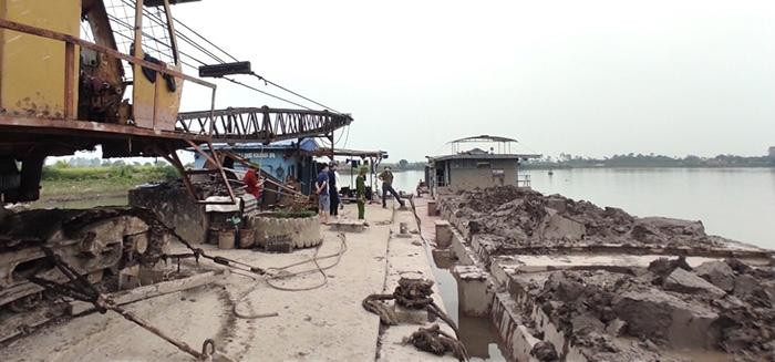 Công an huyện Kim Thành tạm giữ phương tiện vi phạm để tiếp tục điều tra làm rõ