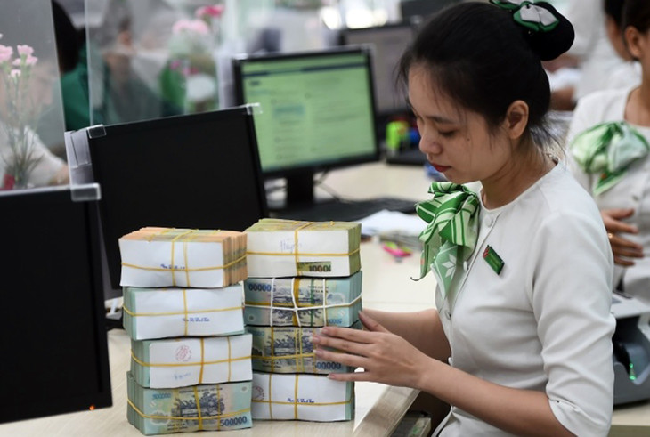 Giao dịch tại chi nhánh một ngân hàng ở TP.HCM