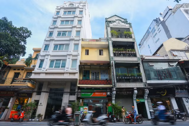 Tới thời điểm hiện tại, nước ta đã cơ bản khống chế được dịch Covid-19. Tuy nhiên, để ngành du lịch cũng như các dịch vụ liên quan phục hồi và phát triển, phải cần một thời gian khá lâu.