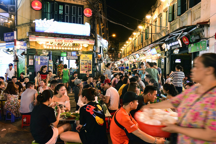 Phố Tạ Hiện (quận Hoàn Kiếm)