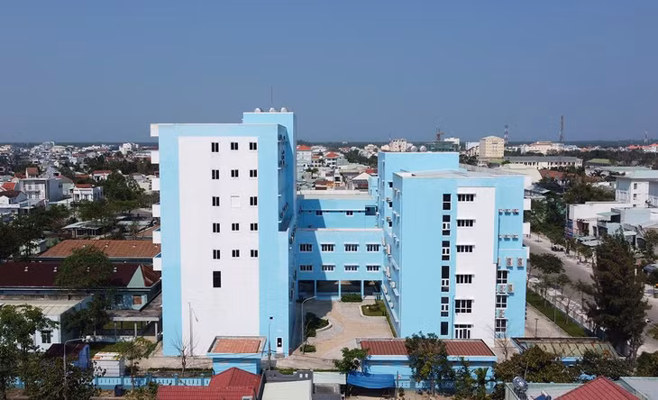 Ba dãy nhà Bệnh viện Phụ sản nhi Quảng Nam đã cơ bản hoàn thành song không được sử dụng