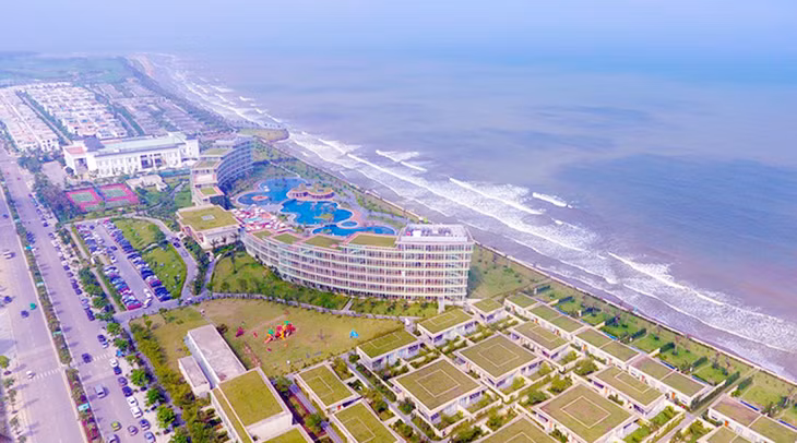 Công ty CP Đầu tư khai khoáng và Quản lý tài sản FLC hoạt động trong các lĩnh vực: bất động sản - nghỉ dưỡng, quản lý tài sản, năng lượng tái tạo, vận tải hàng không, khai khoáng và vật liệu xây dựng. Ảnh minh họa