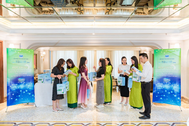 Hội thảo còn là cơ hội để các phóng viên, biên tập viên phát thanh - truyền hình giao lưu, chia sẻ kinh nghiệm