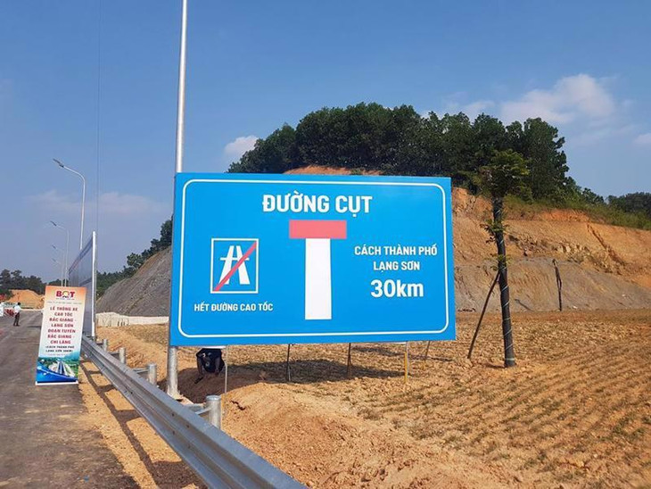 Cao tốc Hữu Nghị - Chi Lăng dài 43 km được Thủ tướng Chính phủ cho phép tách khỏi dự án BOT Bắc Giang - Lạng Sơn thành dự án độc lập. Cao tốc Hữu Nghị - Chi Lăng dài 43 km được Thủ tướng Chính phủ cho phép tách khỏi dự án BOT Bắc Giang - Lạng Sơn thành dự án độc lập.