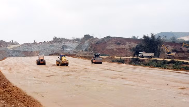 Thi công cao tốc Bắc - Nam