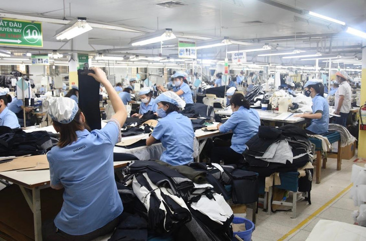 Phân xưởng sản xuất thuộc Công ty TNHH May Đức Giang Phân xưởng sản xuất thuộc Công ty TNHH May Đức Giang