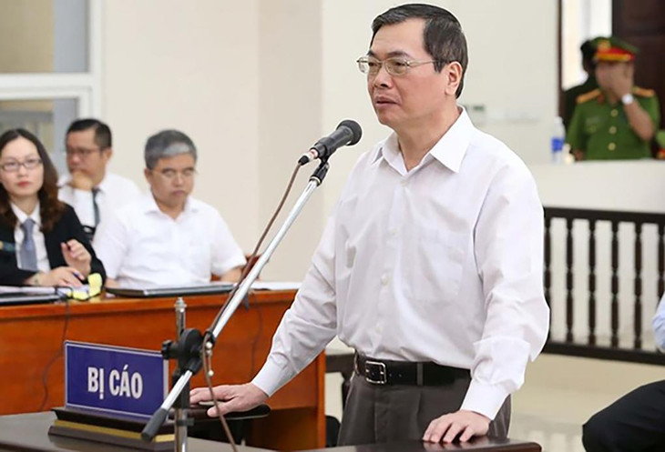 Cựu bộ trưởng Vũ Huy Hoàng trong những ngày diễn ra phiên tòa
