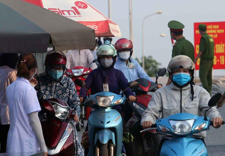 Hà Nội lập chốt 6 kiểm soát Covid-19 tại địa bàn giáp ranh với tâm dịch Bắc Ninh và Bắc Giang Hà Nội lập chốt 6 kiểm soát Covid-19 tại địa bàn giáp ranh với tâm dịch Bắc Ninh và Bắc Giang