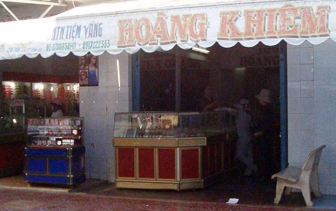 Tiệm vàng Hoàng Khiêm tại huyện Đầm Dơi