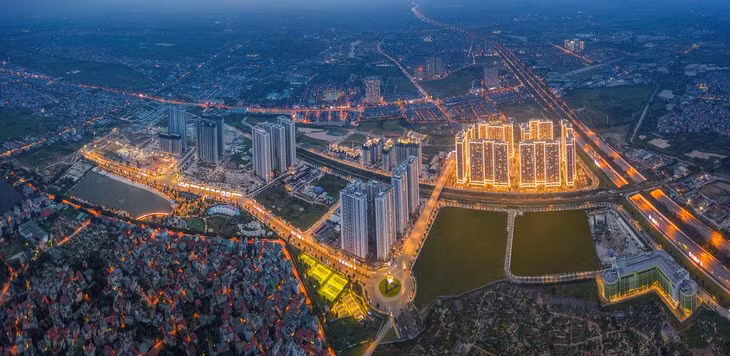 Vinhomes Smart City sở hữu vị trí siêu kết nối và hệ thống tiện ích đa dạng đã đi vào vận hành góp phần thắp sáng trung tâm mới phía Tây Hà Nội.