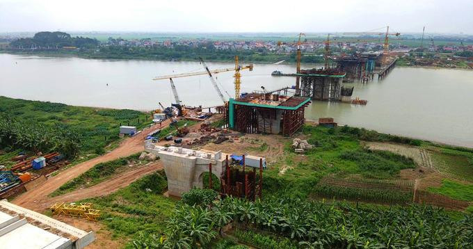 Bắc Ninh đang xây dựng cầu Phật Tích bắc qua sông Đuống với tổng mức đầu tư gần 2.000 tỷ đồng Bắc Ninh đang xây dựng cầu Phật Tích bắc qua sông Đuống với tổng mức đầu tư gần 2.000 tỷ đồng