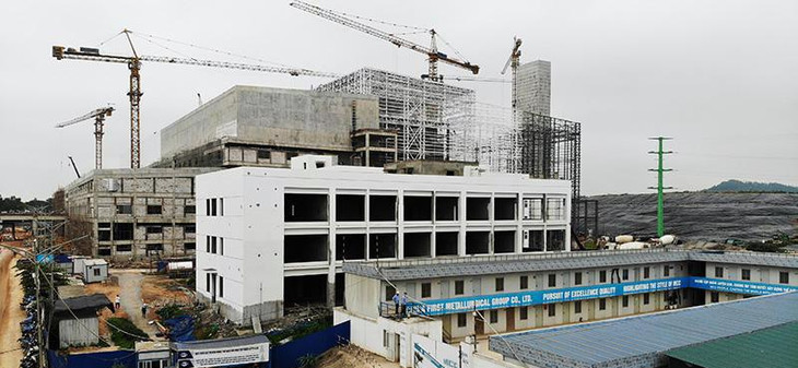 Điểm vướng của doanh nghiệp hiện tại là hỗ trợ giải phóng mặt bằng thi công cho một số hộ dân bị ảnh hưởng bởi lưới điện 110kV. Theo lãnh đạo huyện Sóc Sơn, các mức đền bù đã được thỏa thuận, huyện đang lập phương án bảo vệ thi công để đảm bảo tiến độ cho nhà máy.