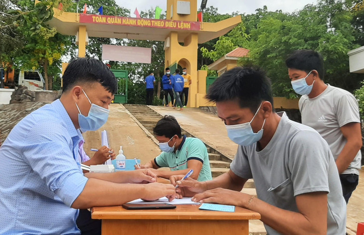 Cử tri trên các đảo thực hiện việc bầu cử rất sớm theo tinh thần của Ban chỉ đạo bầu cử