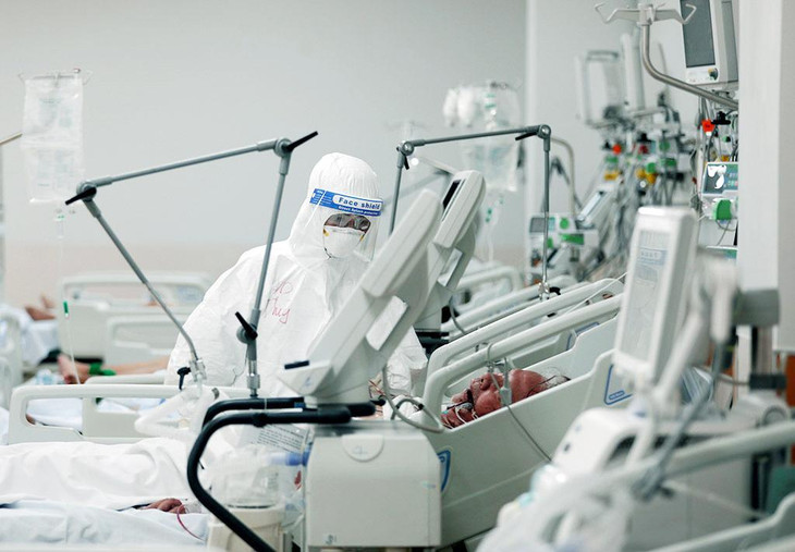 Sở Y tế TP.HCM đề nghị các bệnh viện tư tại thành phố không yêu cầu người mắc Covid-19 ký cam kết tự nguyện trả toàn bộ chi phí