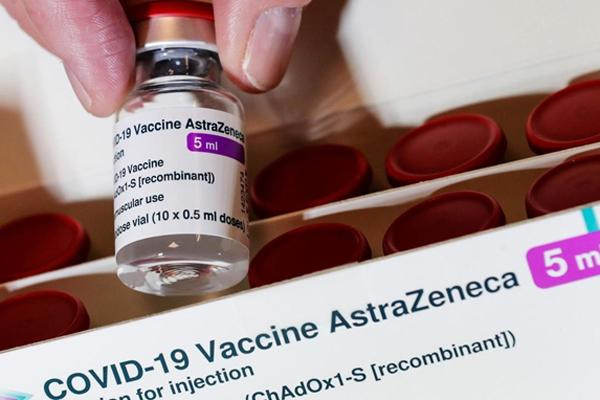 Thêm 400.000 liều vaccine AstraZeneca về Việt Nam vào sáng 25/9