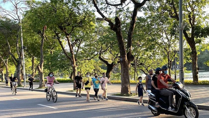 Hà Nội cho phép người dân tập thể dục thể thao ngoài trời từ ngày 28/9