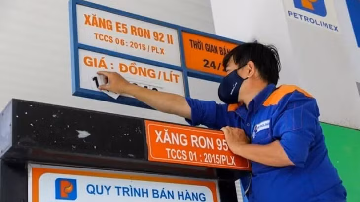 Giá xăng ngày 25/9 có thể tăng tiếp