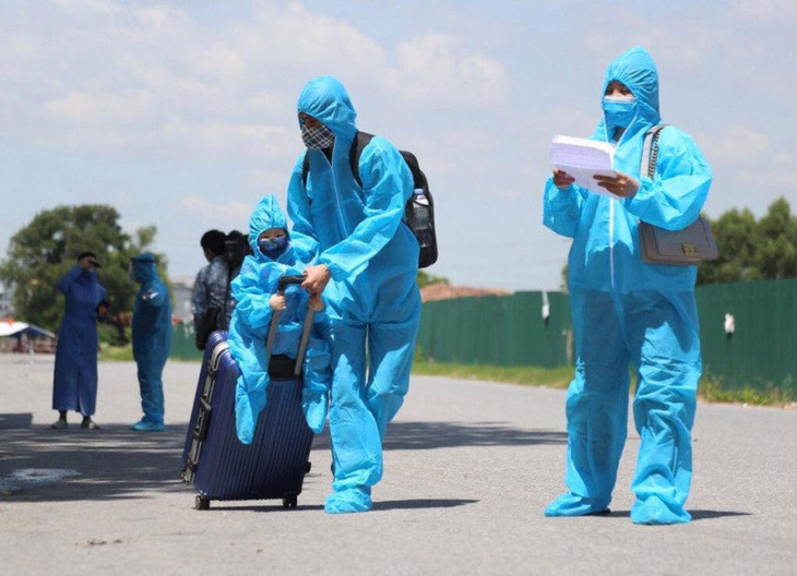 Bắc Giang tiếp tục đón hơn 900 người từ phía Nam về quê tránh dịch