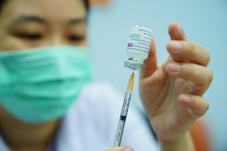 TP.HCM rút khoảng cách hai mũi tiêm vaccine AstraZeneca còn 6 tuần