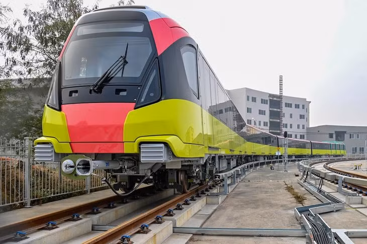 Đoạn đi ngầm dài 4 km với 4 ga dự kiến vận hành vào cuối năm 2022 Đoạn đi ngầm dài 4 km với 4 ga dự kiến vận hành vào cuối năm 2022