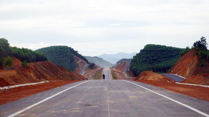 Một đoạn tuyến dự án cao tốc Cam Lộ - La Sơn đoạn qua Thừa Thiên Huế Một đoạn tuyến dự án cao tốc Cam Lộ - La Sơn đoạn qua Thừa Thiên Huế