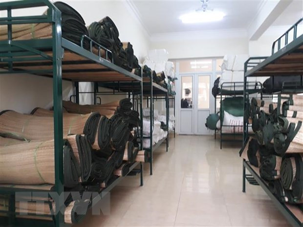 Công tác chuẩn bị tại Trung tâm Giáo dục thường xuyên thuộc Trường Quân sự Bộ Tư lệnh Thủ đô Hà Nội đã sẵn sàng. Ảnh: TTXVN