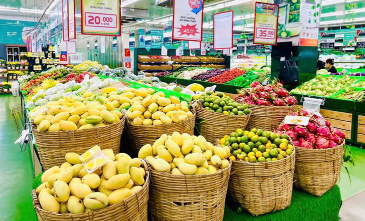 Nguồn cung hàng hóa đủ, một số siêu thị cửa hàng phục vụ xuyên Tết. Ảnh minh họa Nguồn cung hàng hóa đủ, một số siêu thị cửa hàng phục vụ xuyên Tết. Ảnh minh họa