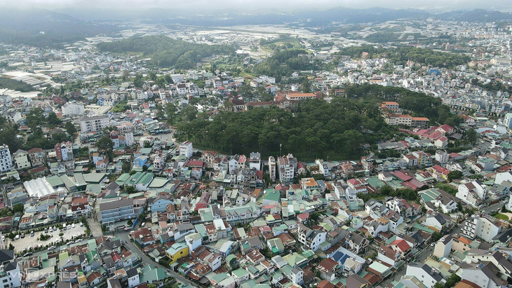 Thành phố Đà Lạt nhìn từ trên cao