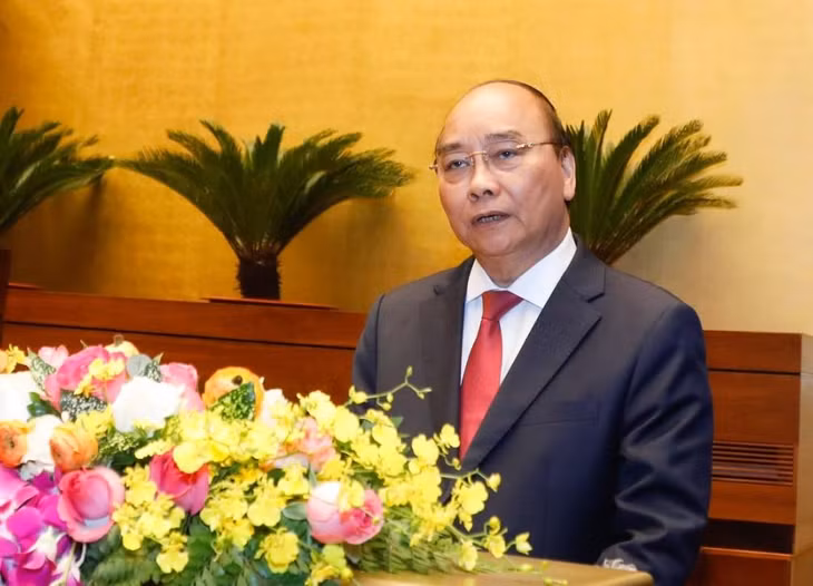 Thủ tướng Nguyễn Xuân Phúc giới thiệu, quán triệt chuyên đề về Chiến lược phát triển KT-XH hội 10 năm 2021-2030 và Phương hướng, nhiệm vụ 5 năm tới (2021-2025). Ảnh VGP