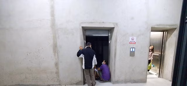 Thang máy chung cư P.H Nha Trang bị rơi tự do liên tục Thang máy chung cư P.H Nha Trang bị rơi tự do liên tục