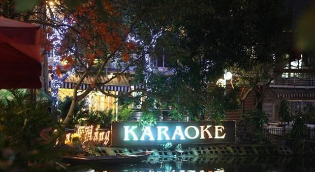 Hà Nội cho quán bar, karaoke, vũ trường mở cửa lại từ 0 giờ ngày 23/3