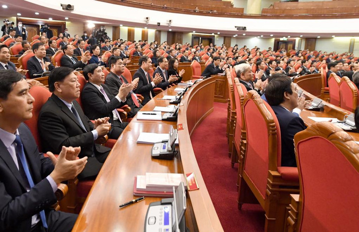 Tổng Bí thư, Chủ tịch nước Nguyễn Phú Trọng cho biết: Sau Hội nghị này, cùng với việc lãnh đạo thực hiện tốt công tác nhân sự cấp cao tại Kỳ họp thứ 11, Quốc hội khoá XIV, sẽ tiếp tục kiện toàn lãnh đạo các cơ quan của Trung ương Đảng, các ban cán sự đảng và đảng đoàn ở những nơi có sự thay đổi nhân sự, bảo đảm sự thông suốt, liên tục trong các hoạt động của toàn hệ thống chính trị.