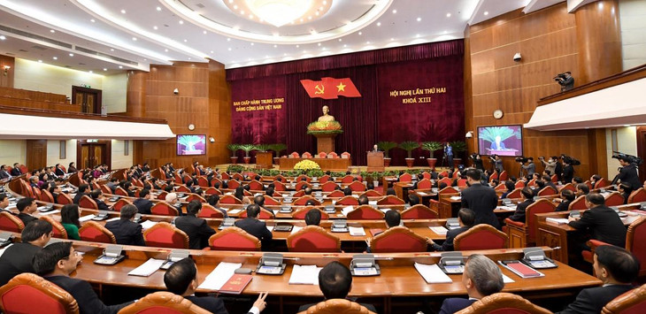 Sau hơn một ngày làm việc, sáng 9/3, tại Trụ sở Trung ương Đảng, Hội nghị lần thứ 2 Ban Chấp hành Trung ương khóa XIII đã bế mạc, hoàn thành toàn bộ nội dung, chương trình đề ra.